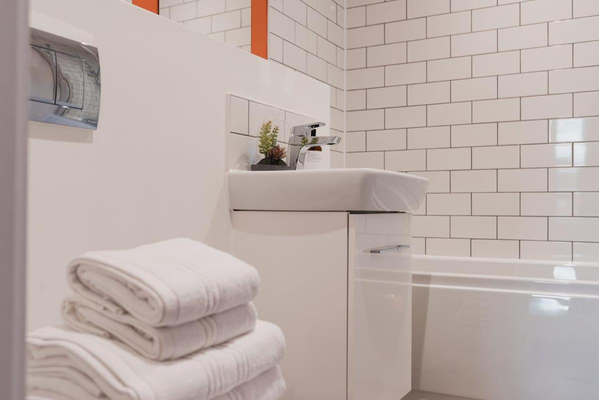 Stayzeni, Hardwick House Derby 2 Bed Apartment Extérieur photo